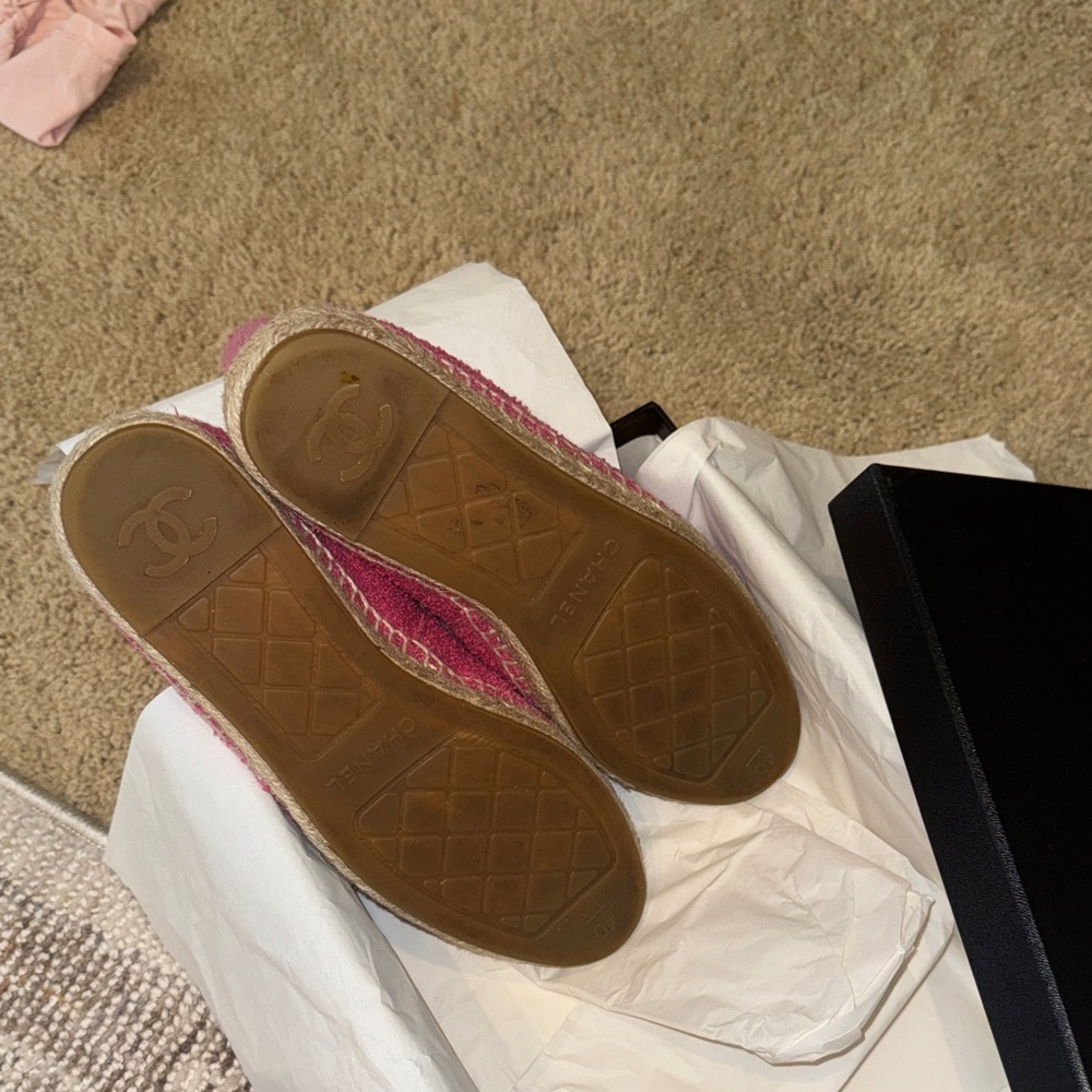 CHANEL Hot Pink Bouclé Espadrilles with Black Toe Cap - Picture 8 of 11
